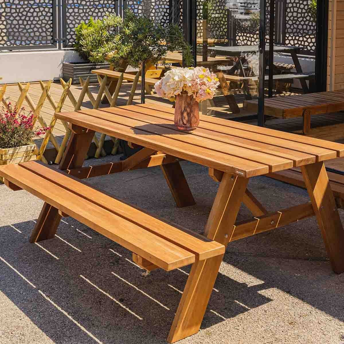 Hardwood picnic table 180cm